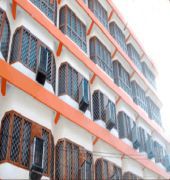 Hotel Raj Deluxe Haridwār Esterno foto